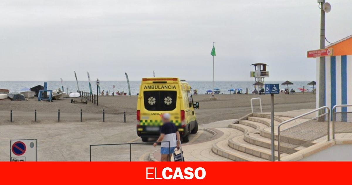 Hallan Un Cad Ver En La Playa De V Lez M Laga Estaba Boca Abajo En La