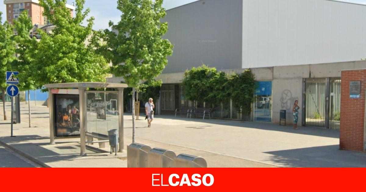 Un Joven Amenaza Con Un Cuchillo En Las Puertas De Una Escuela De Olesa