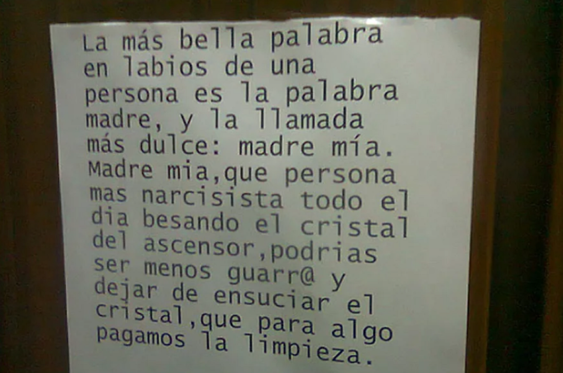 Nota ascensor / Twitter LiosdeVecinos Nota ascensor / Twitter LiosdeVecinos