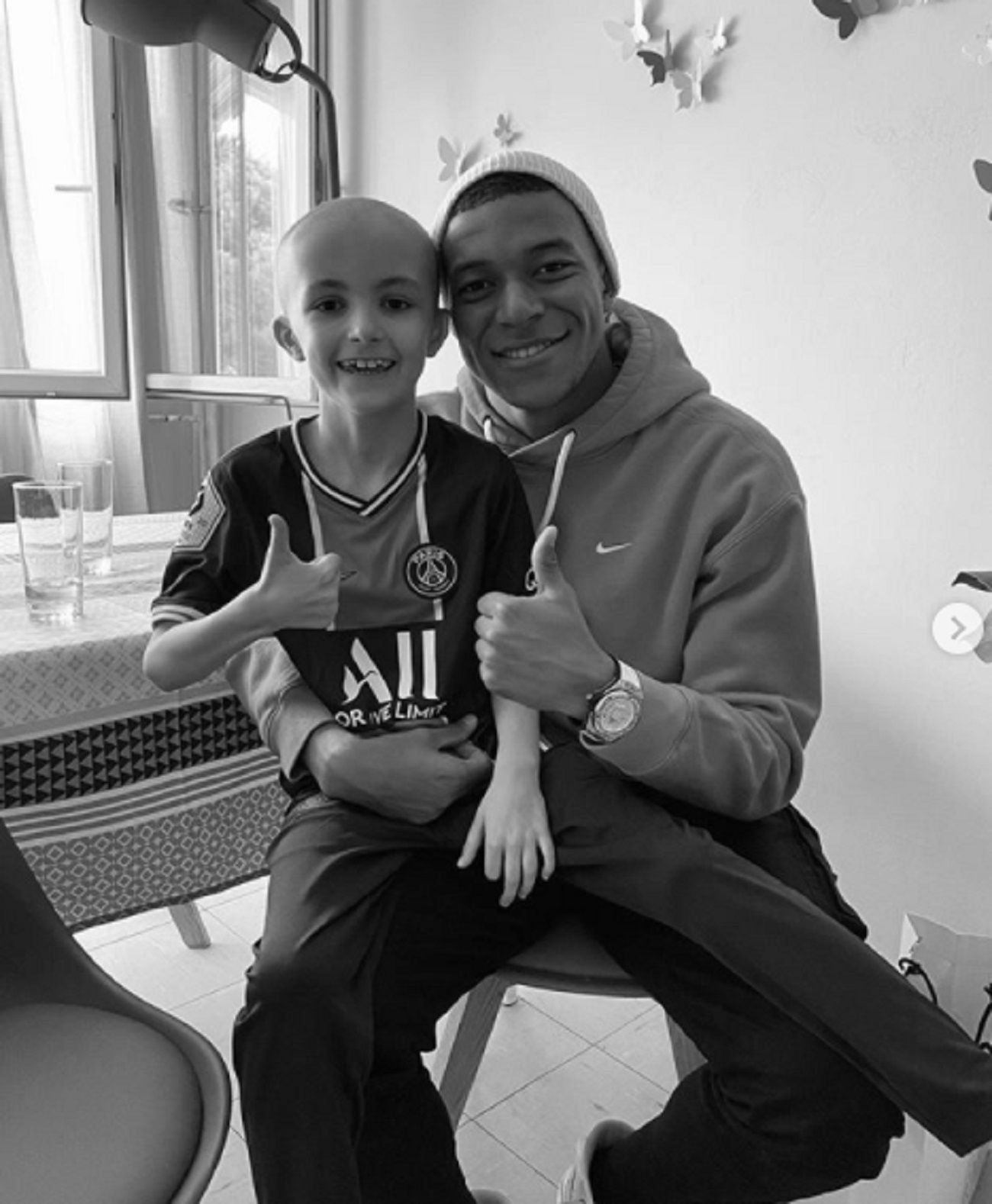 Kyllian Mbappé y Lucas, fan muerto de cancer / Instagram Kyllian Mbappé y Lucas, fan muerto de cancer / Instagram