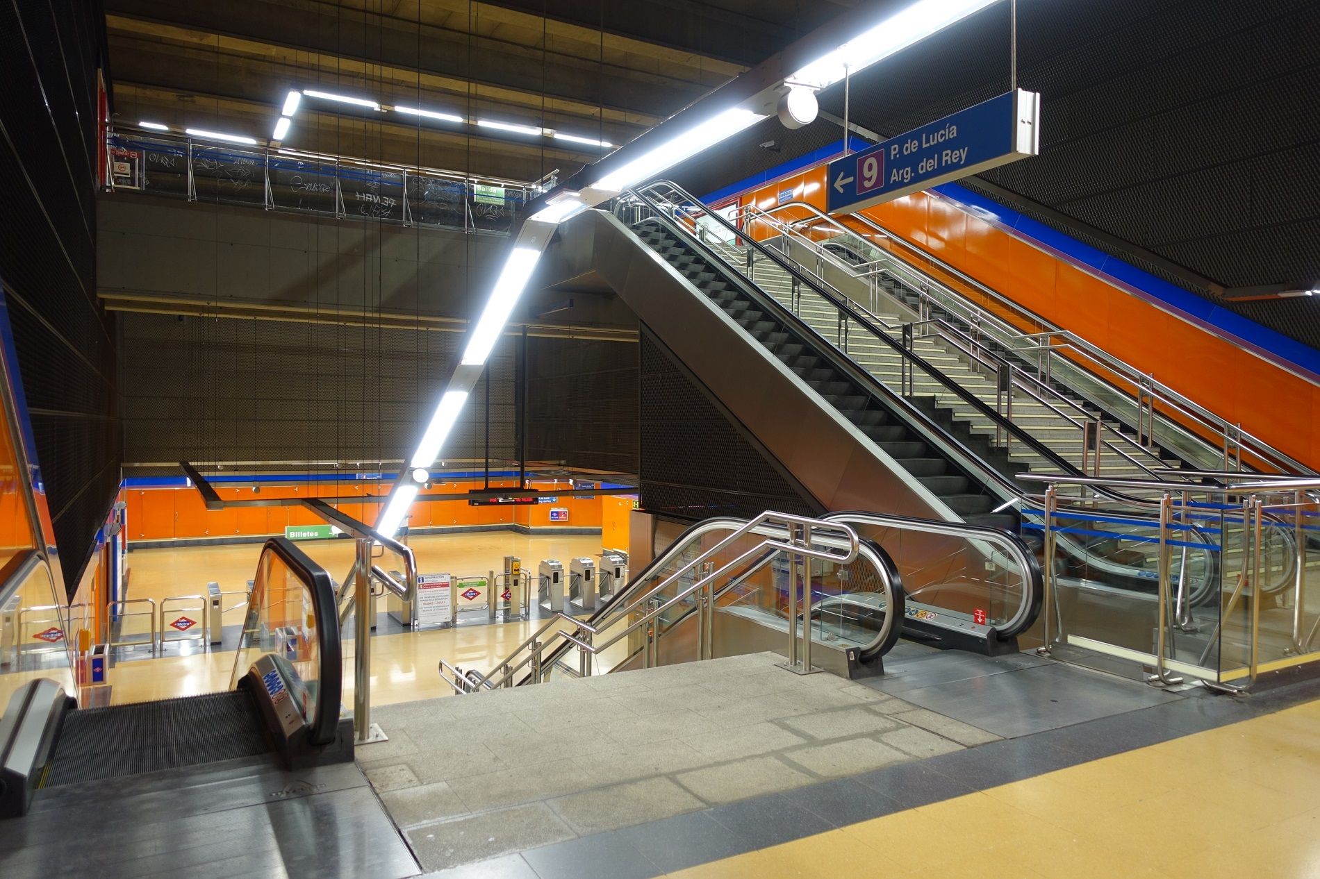 Metro San Cipriano / Wikimedia Commons Metro San Cipriano / Wikimedia Commons