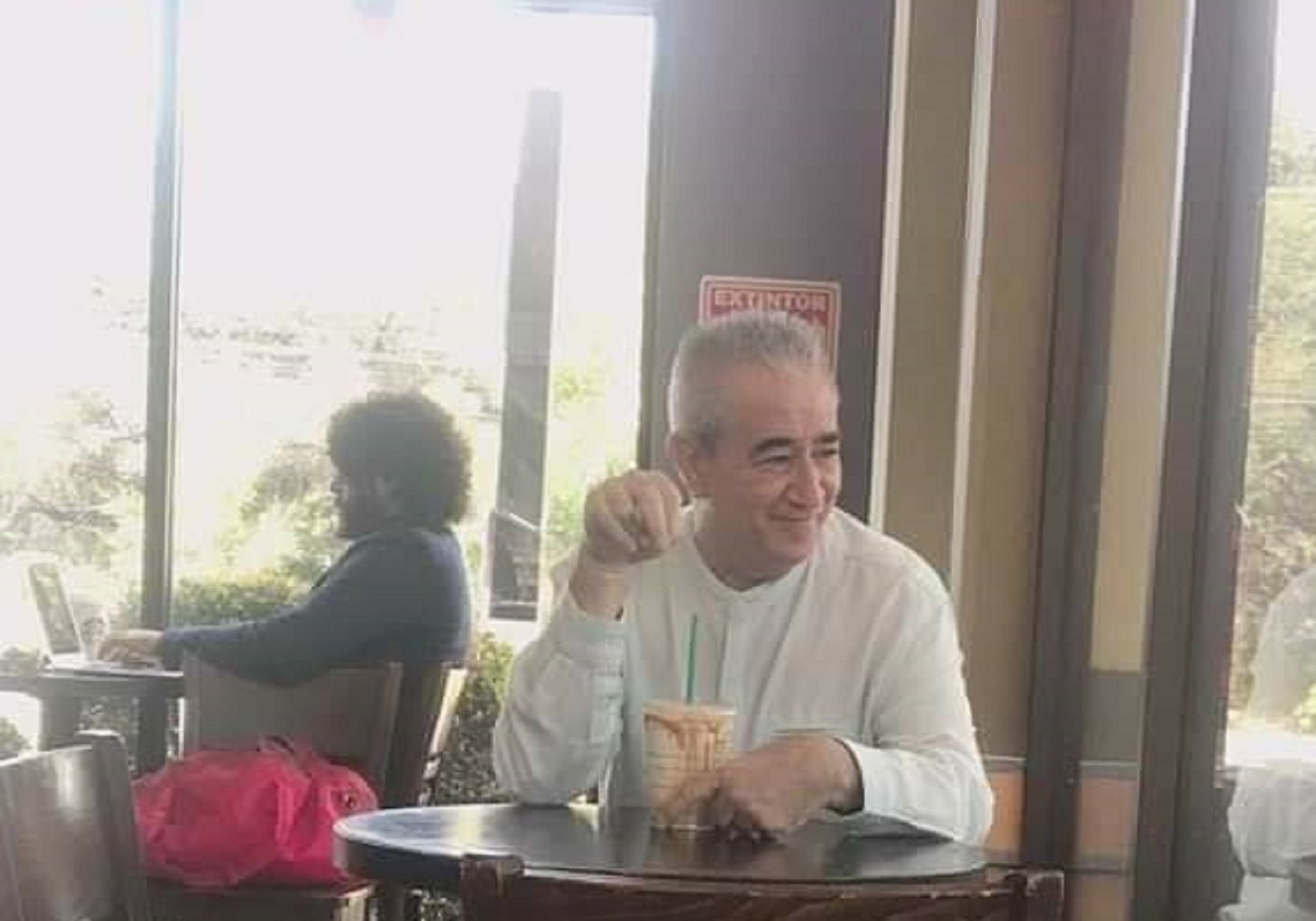 Padre chica Tinder / El Bolígrafo Político Padre chica Tinder / El Bolígrafo Político