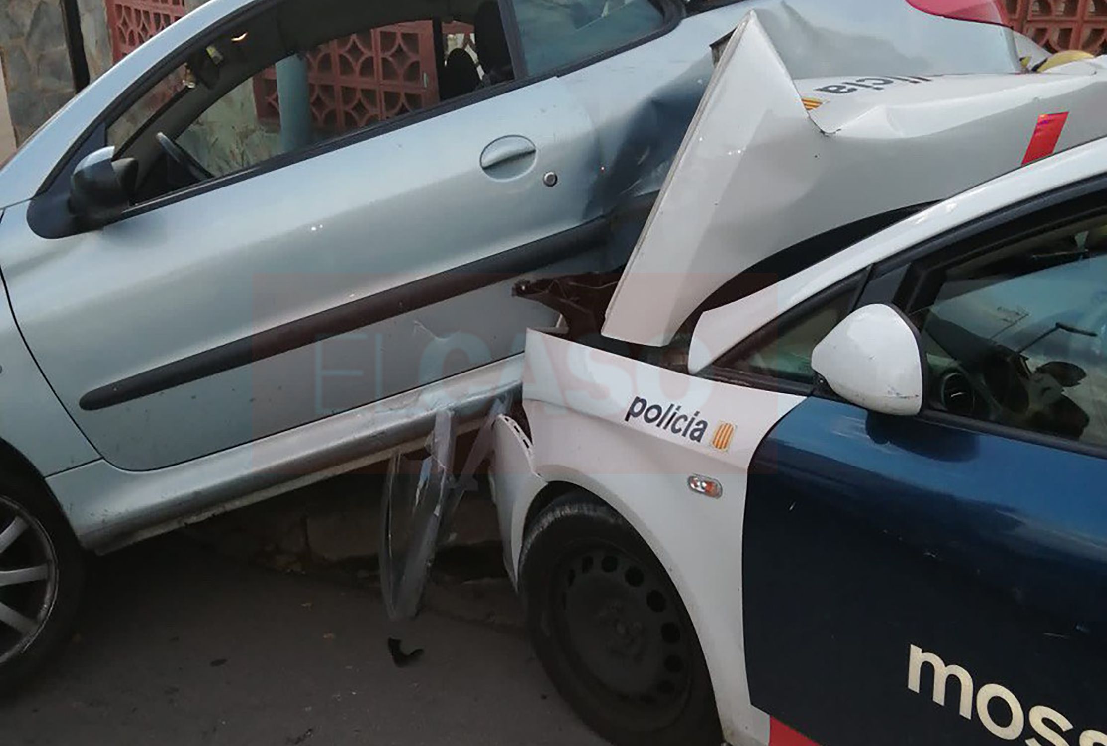 Coche Mossos 003