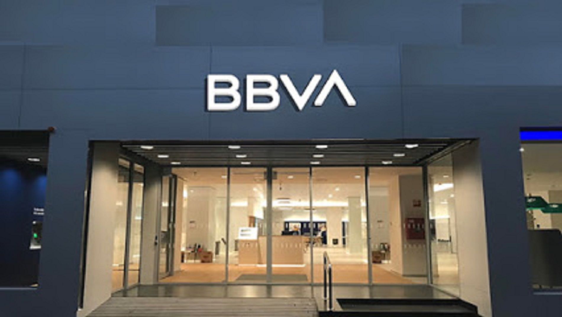 BBVA Botella / Google Maps
