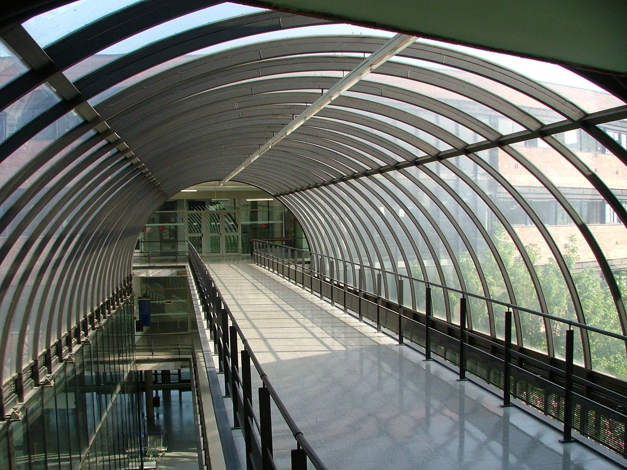 Veterinària UAB tunnel / Antonio De Lorenzo Veterinària UAB tunnel / Antonio De Lorenzo