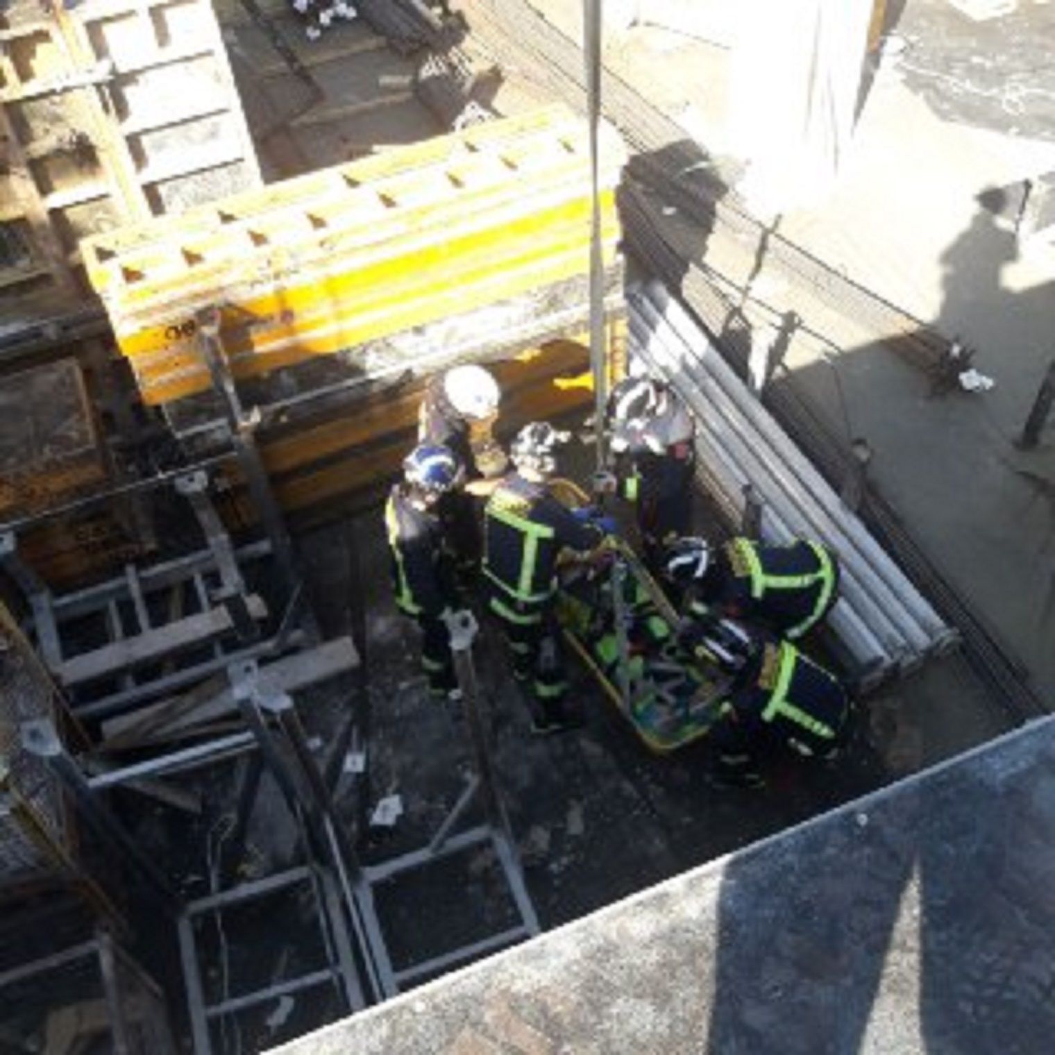 Rescate calle Llull / Bombers de Barcelona Rescate calle Llull / Bombers de Barcelona