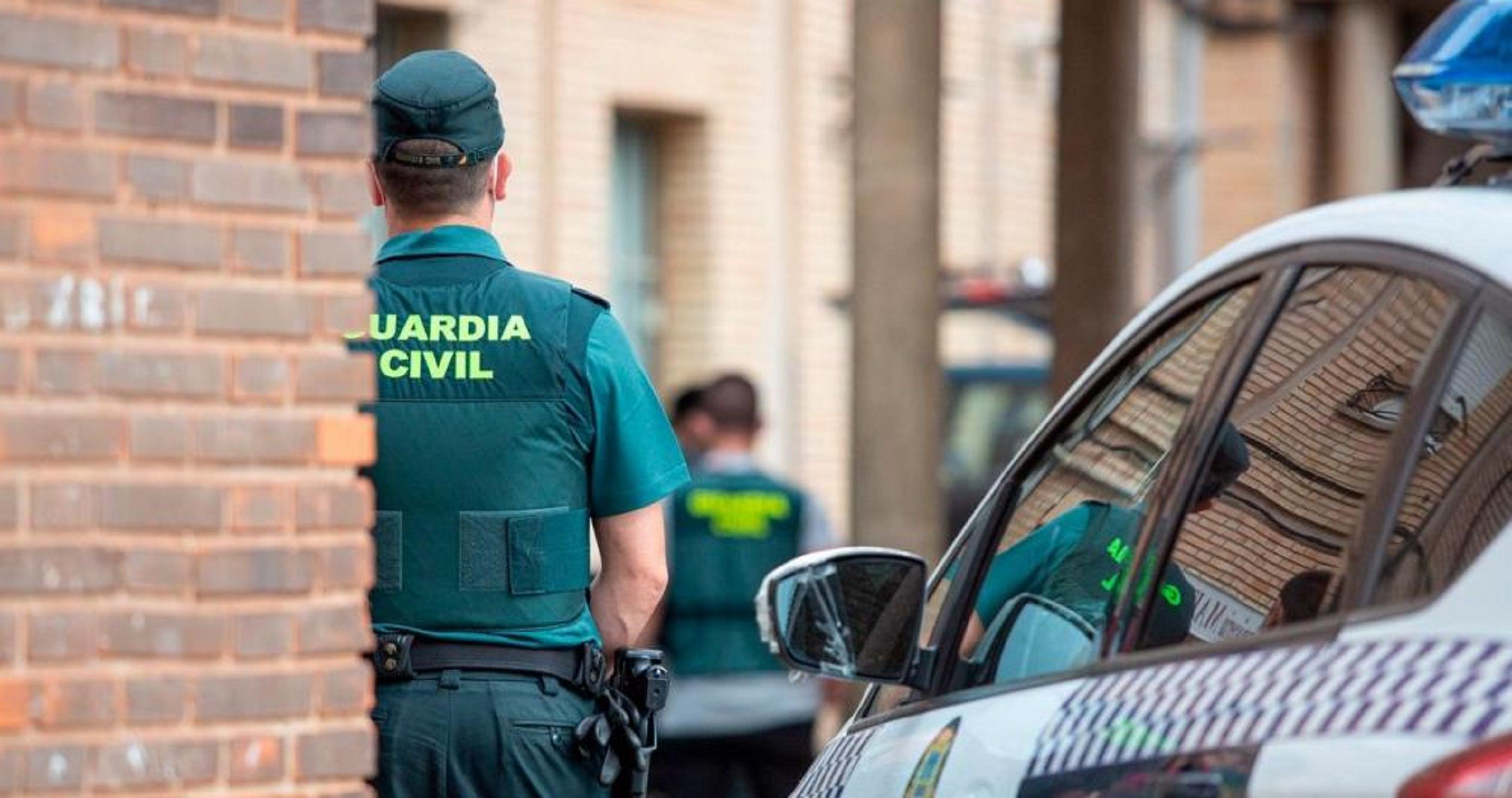 Guàrdia Civil amb un cotxe / Efe Guàrdia Civil amb un cotxe / Efe