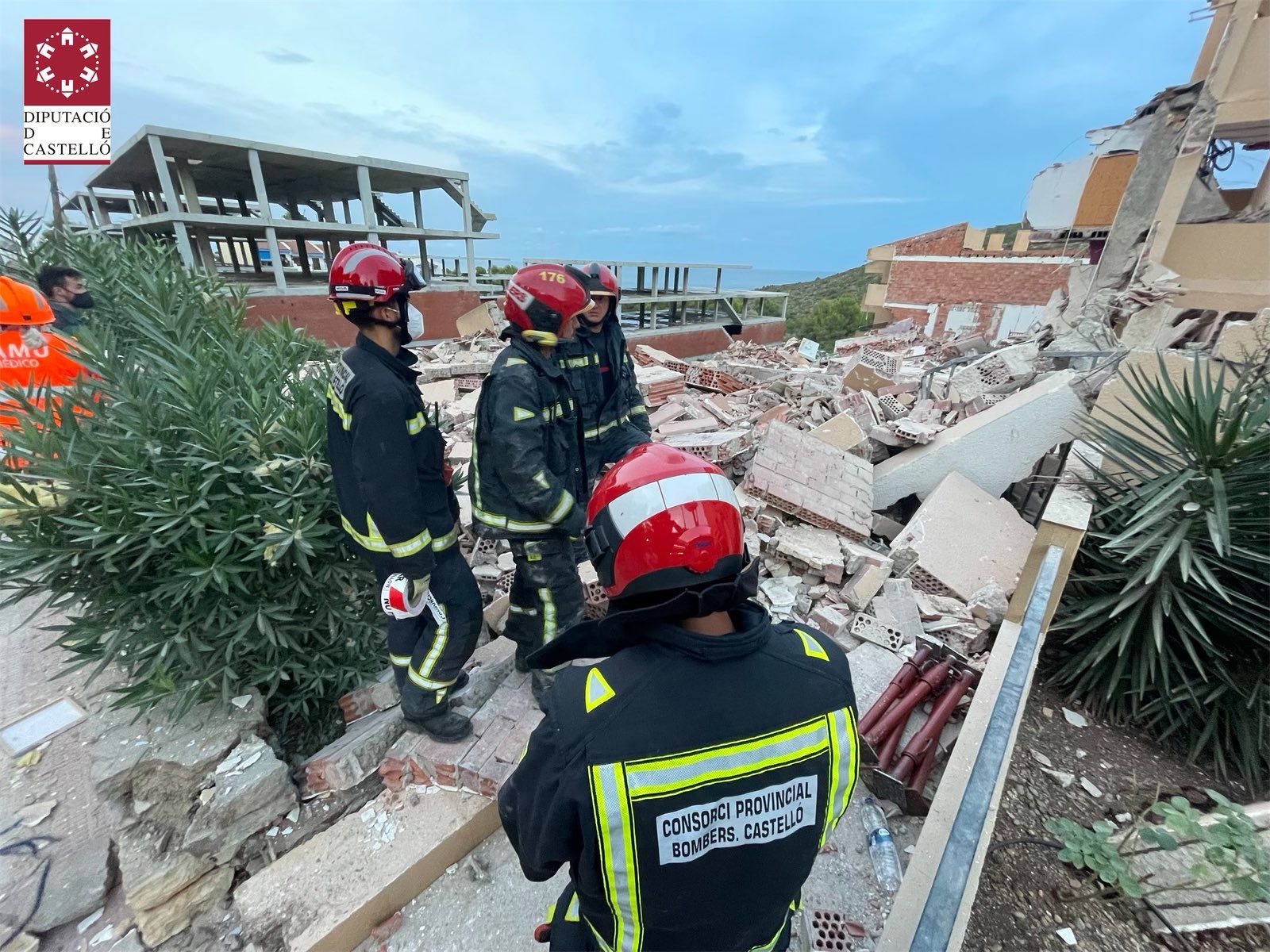 bomberos peñíscola derrumbe / CPBC bomberos peñíscola derrumbe / CPBC