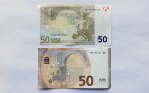 Billetes falsos (1)