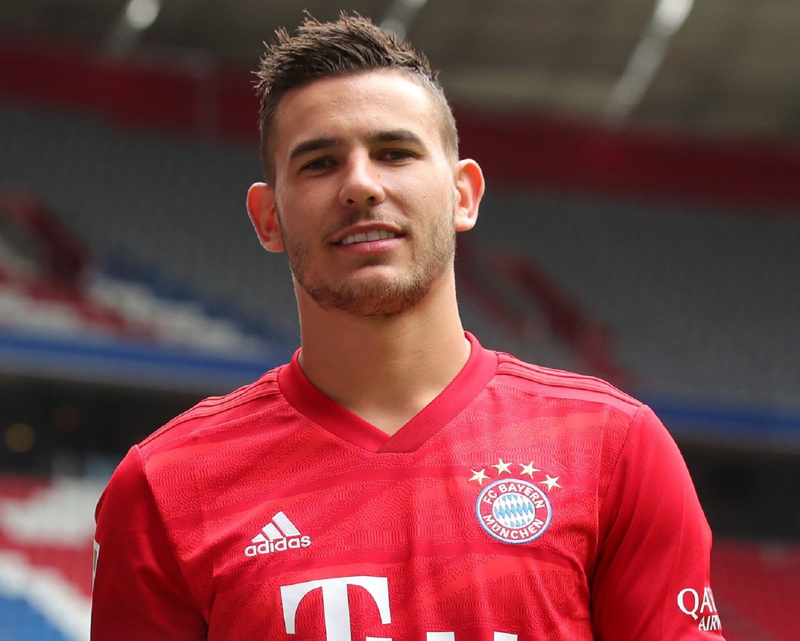 Juzgado dicta prisión para el futbolista Lucas Hernández