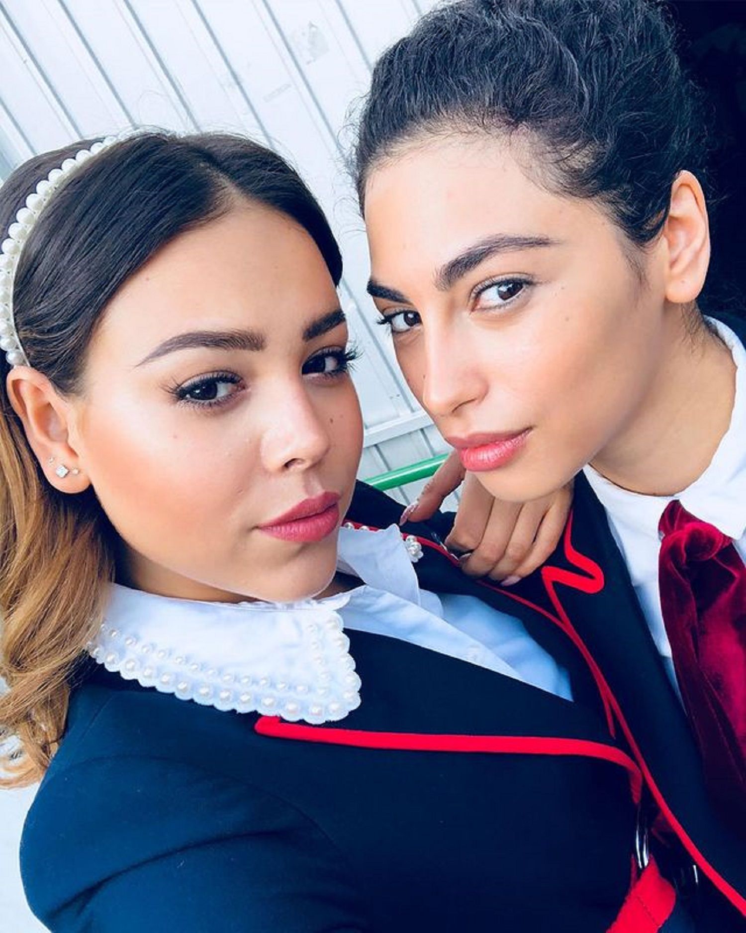 Danna Paola i Mina El Hammani en 'Elit' / Netflix