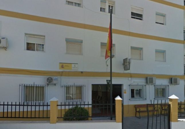 Menor Incendio Cuartel Guardia Civil isla Cristina Huelva