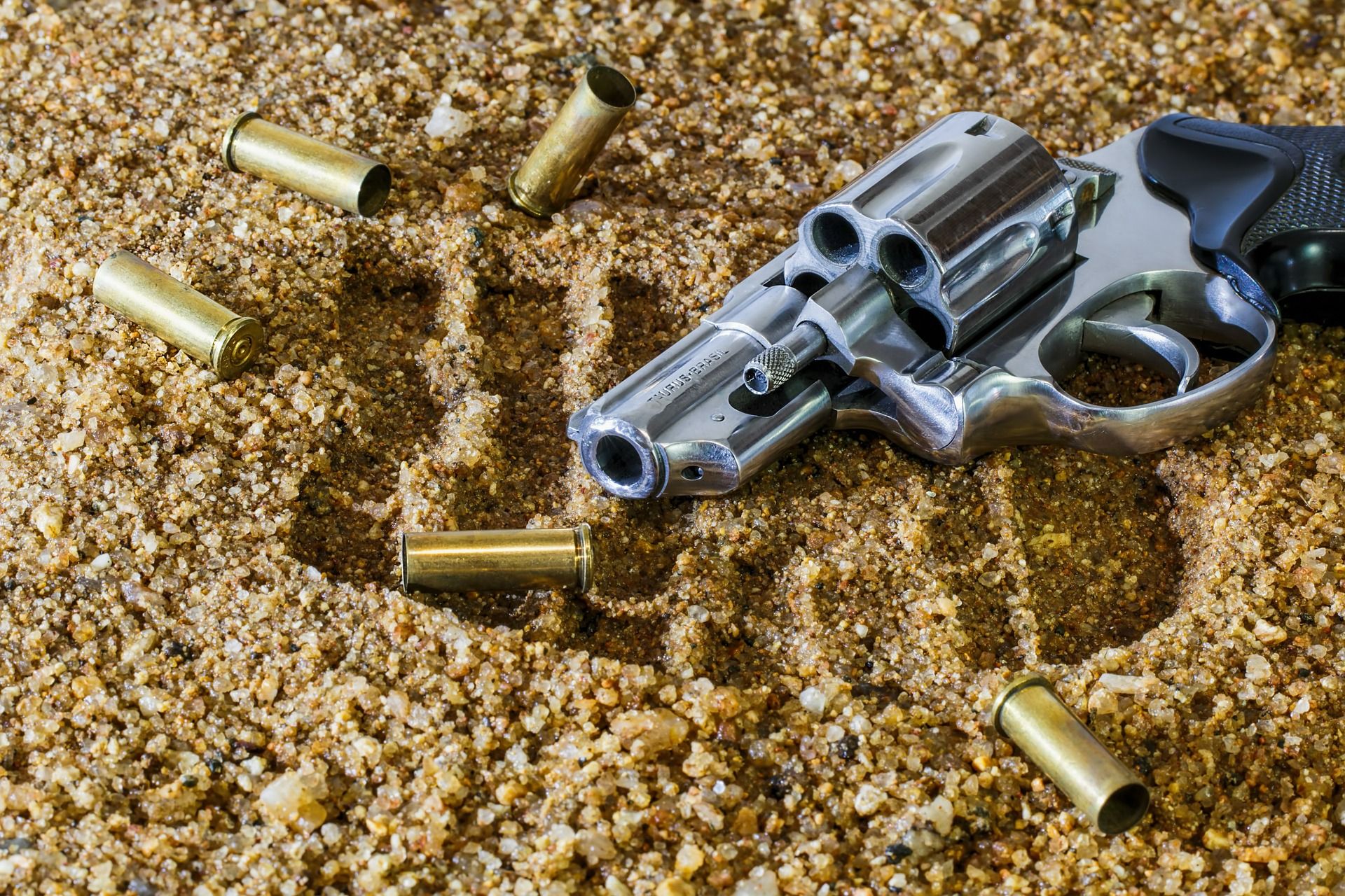 pistola bales - pixabay
