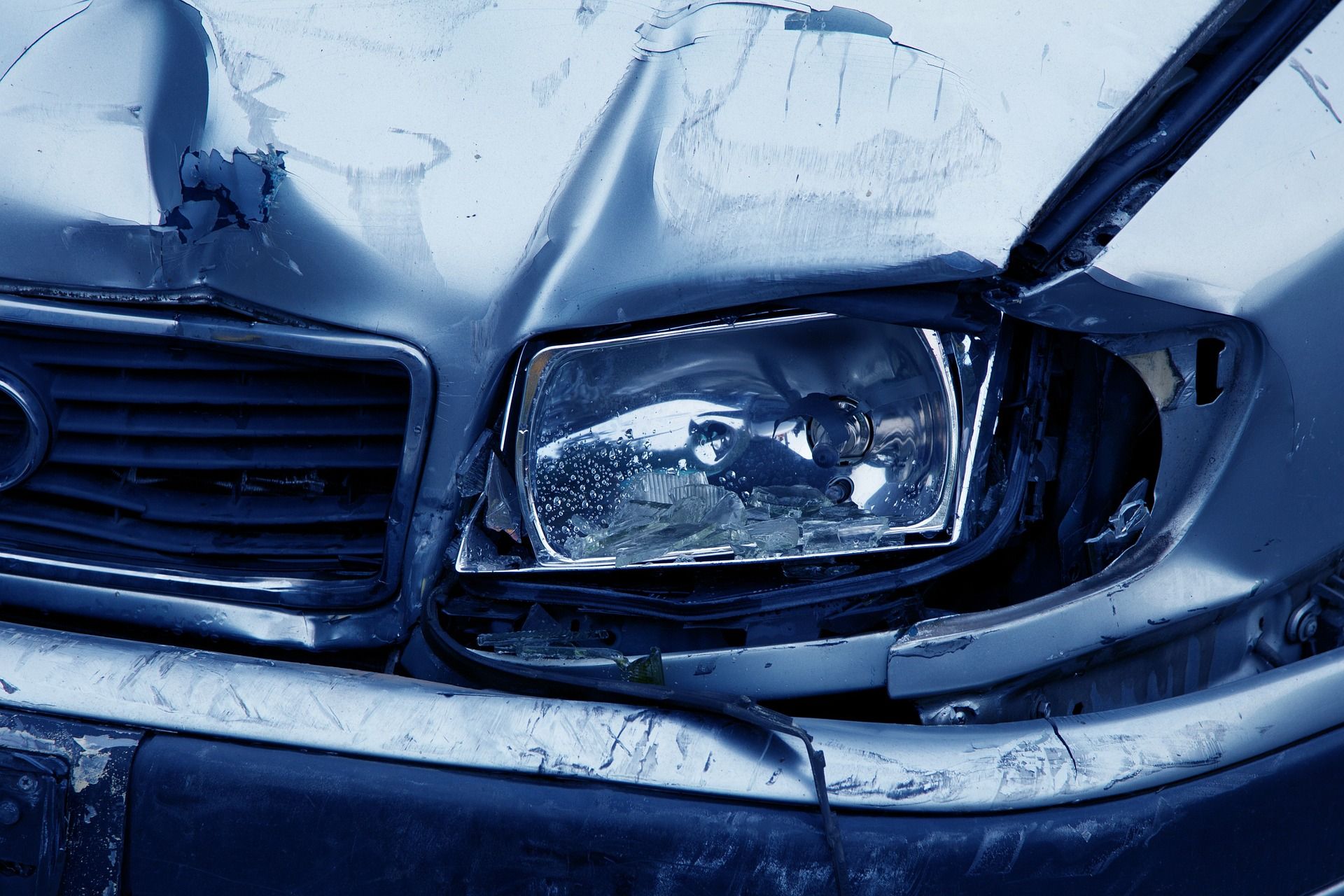cotxe destrossat - pixabay