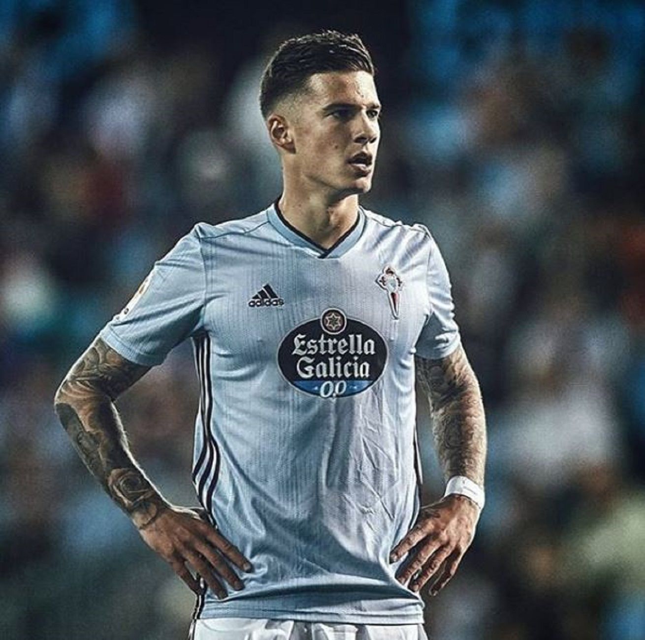 Santi Mina