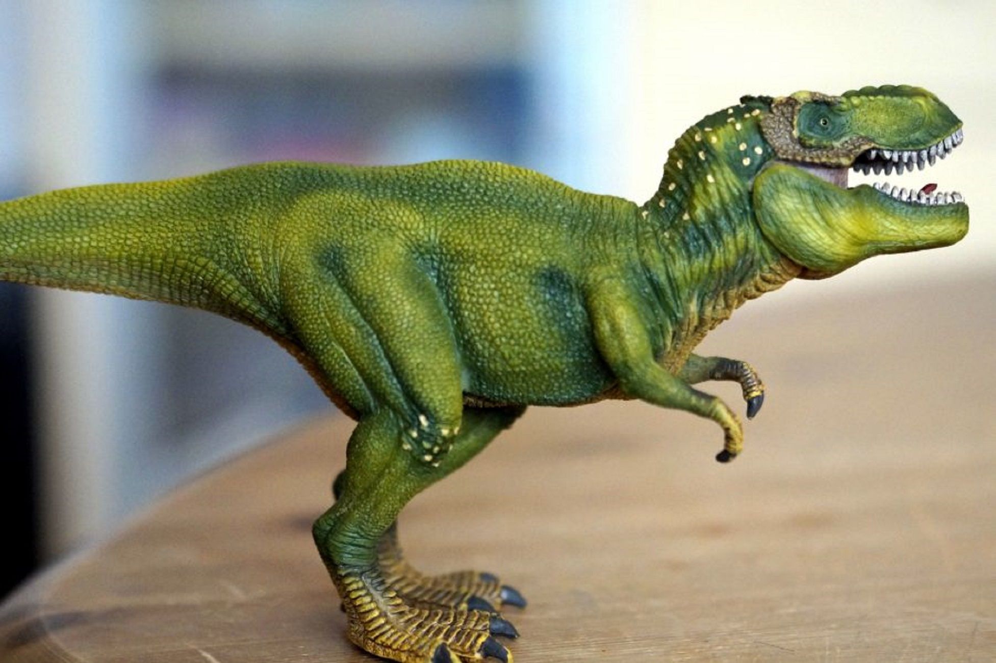 Dinosaurio juguete / Pixnio