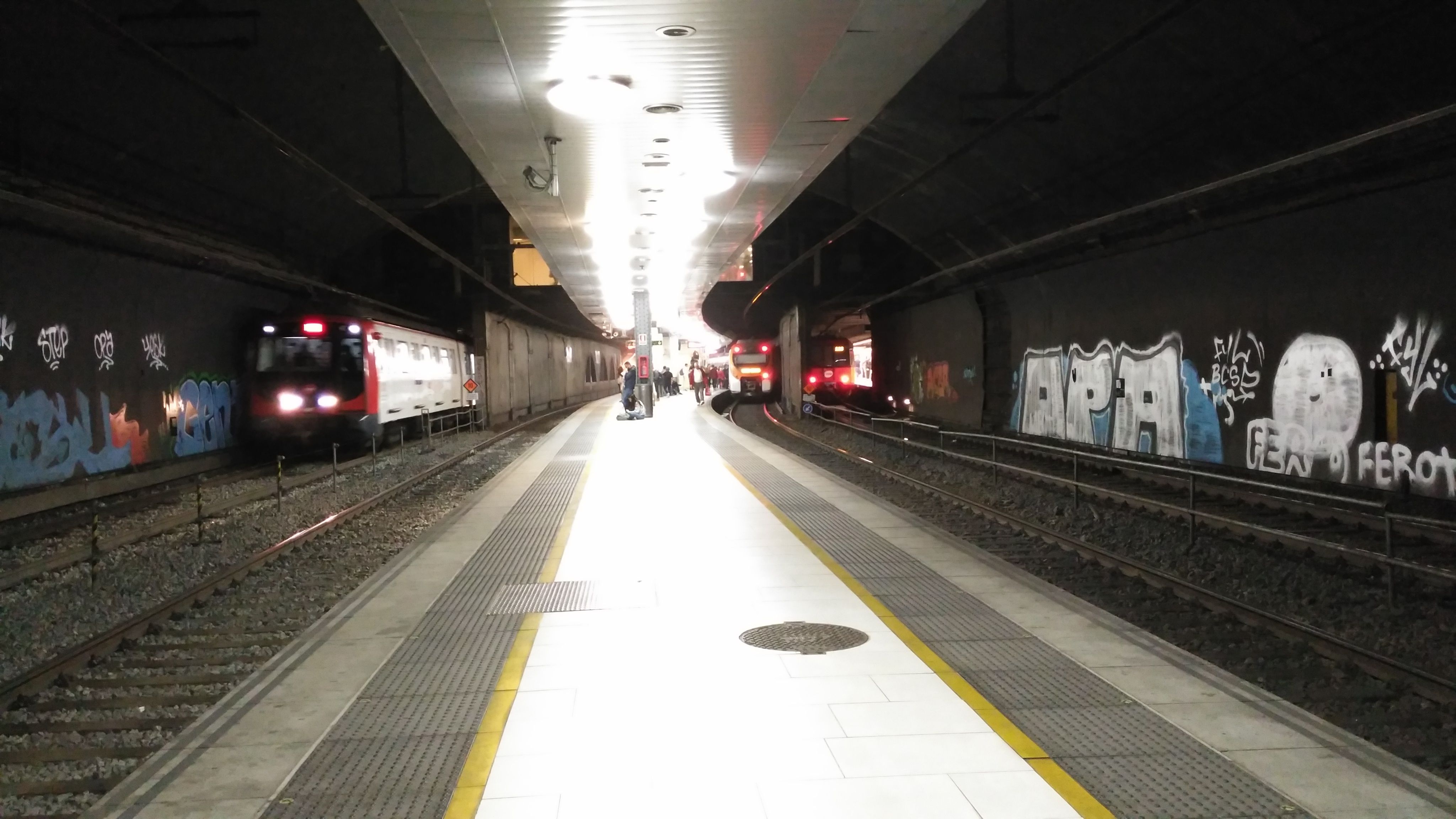 Renfe Plaça Catalunya Barcelona / Wikipedia