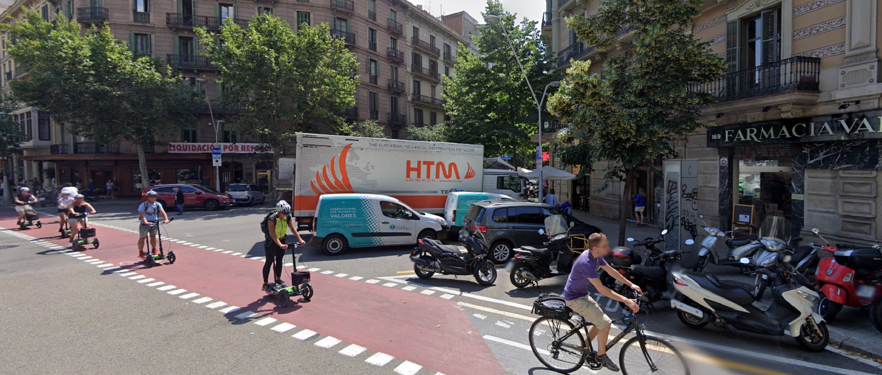 Accidente mortal patinete Provenza Pau Claris Barcelona / Google Maps