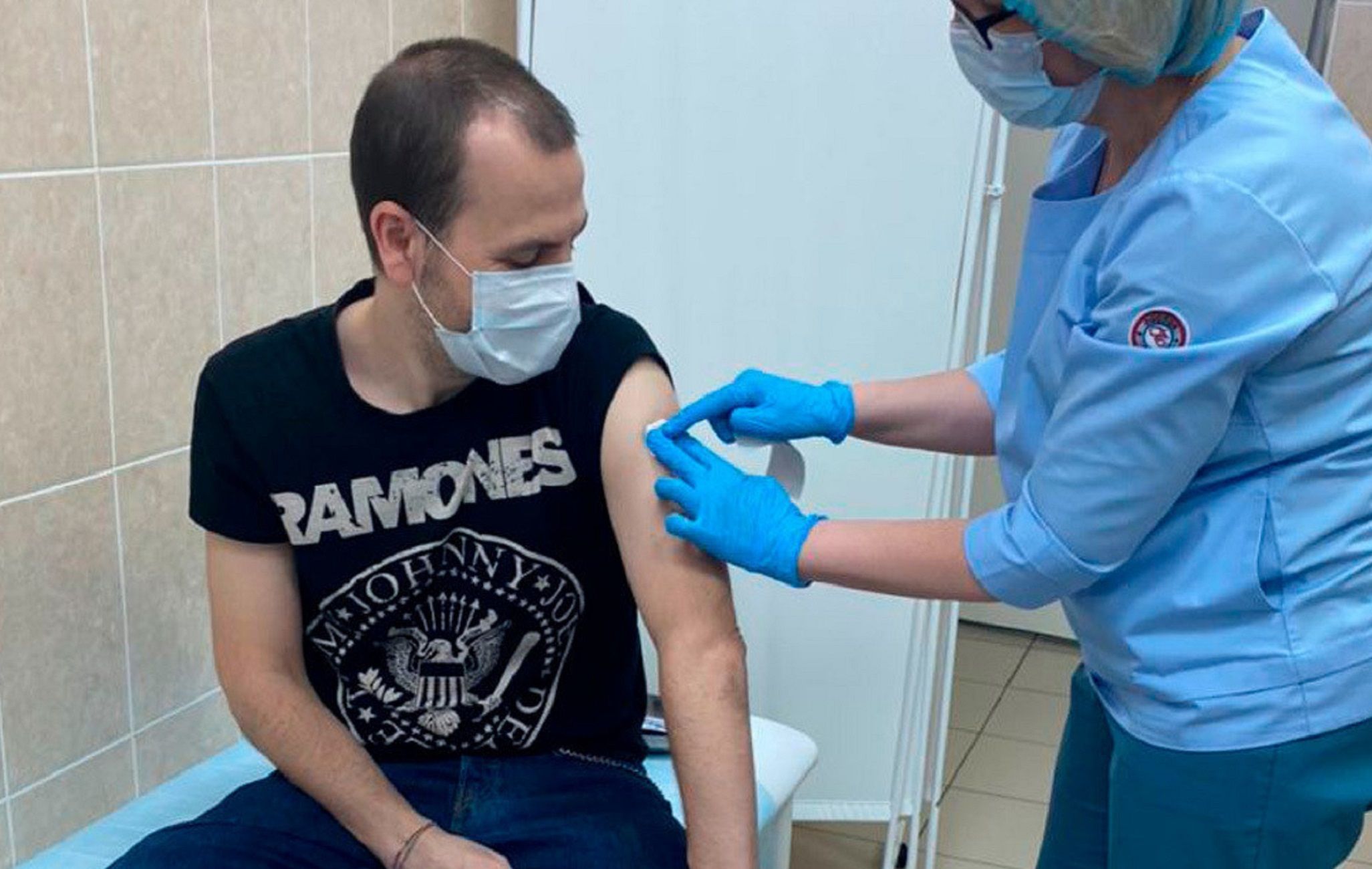 Vacuna rusa coronavirus / RT