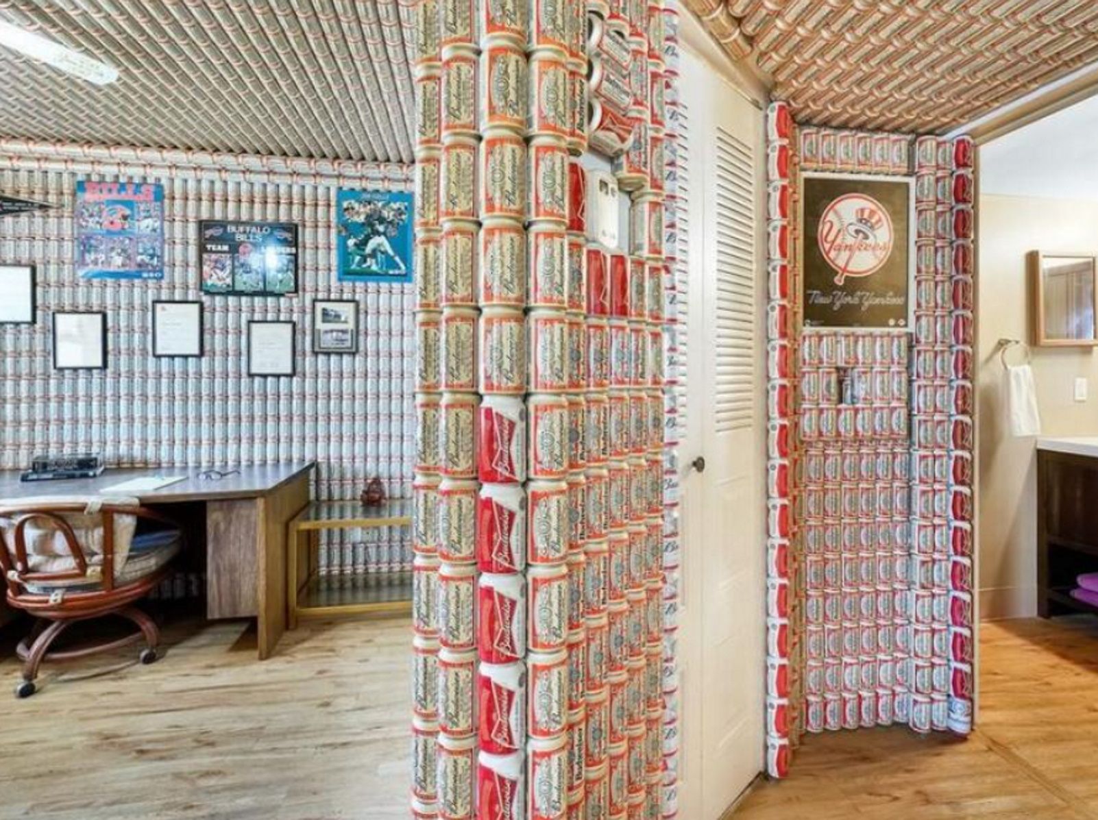 Una casa construida con latas de cerveza, a la venta / Realtor