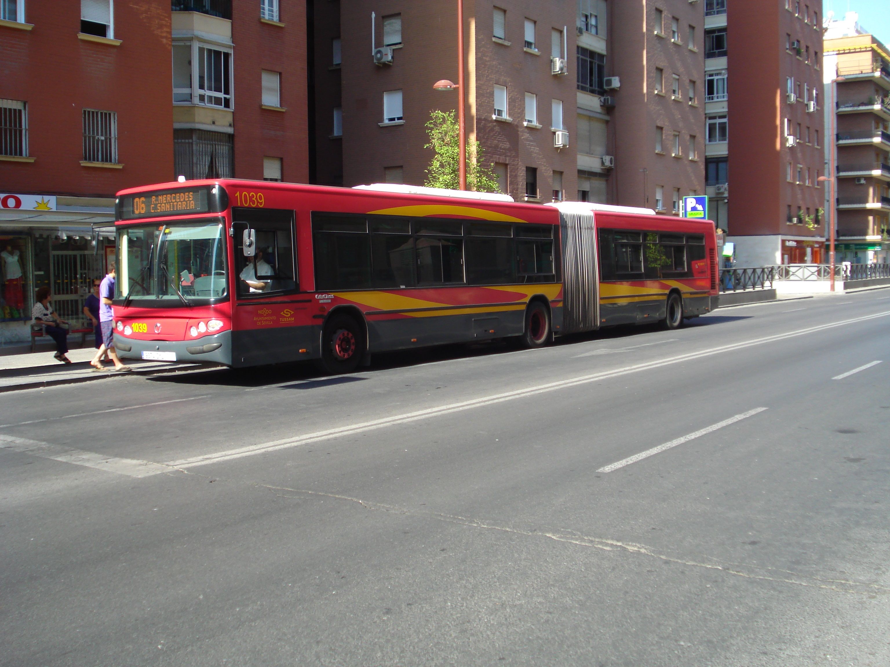 Autobus Sevilla  Wikimedia commons