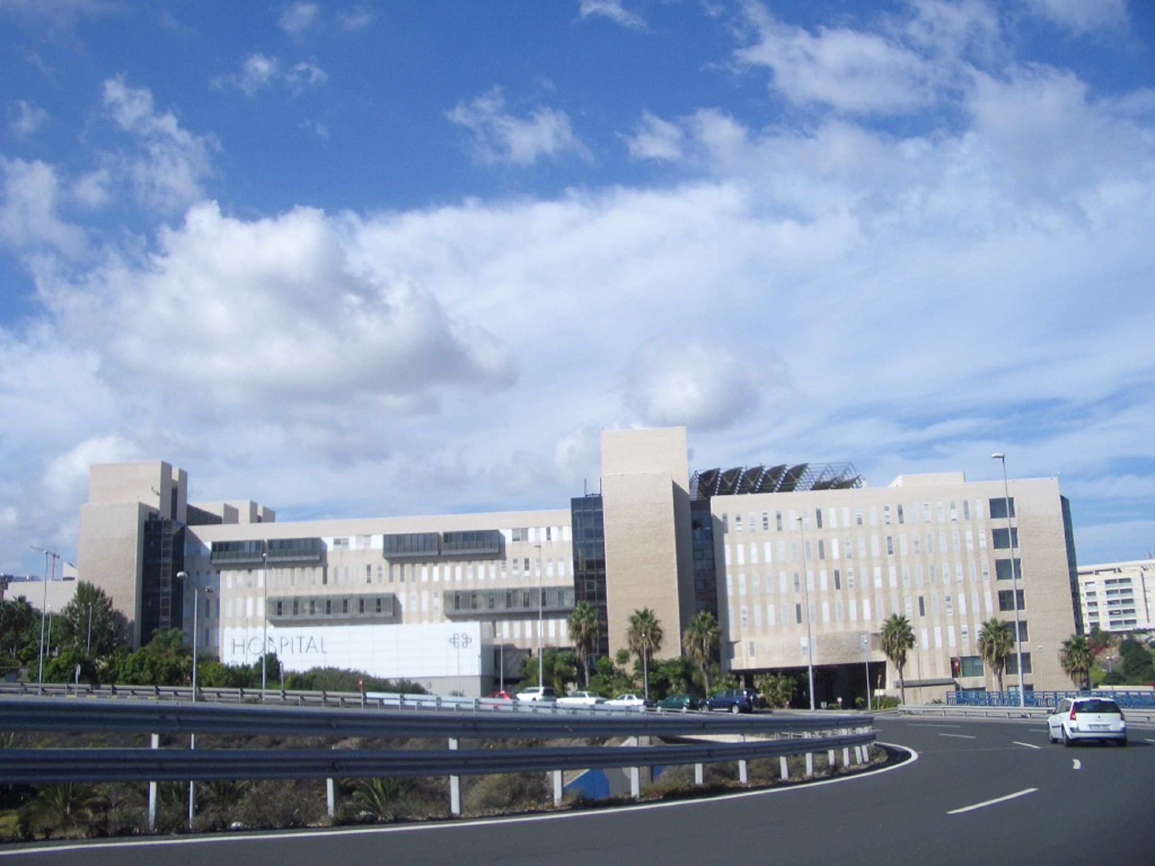 Hospital Canarias / Wikimedia