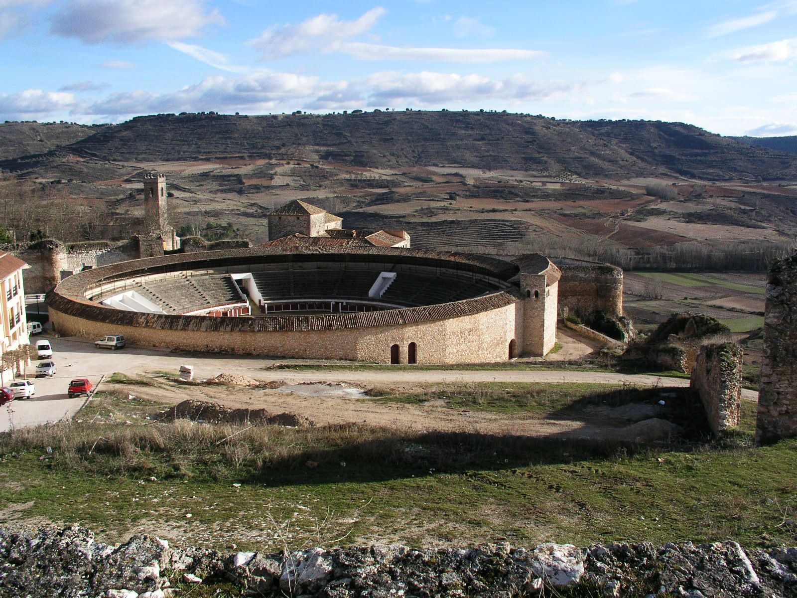 Plaça de toros Brihuega / Wikimedia Commons