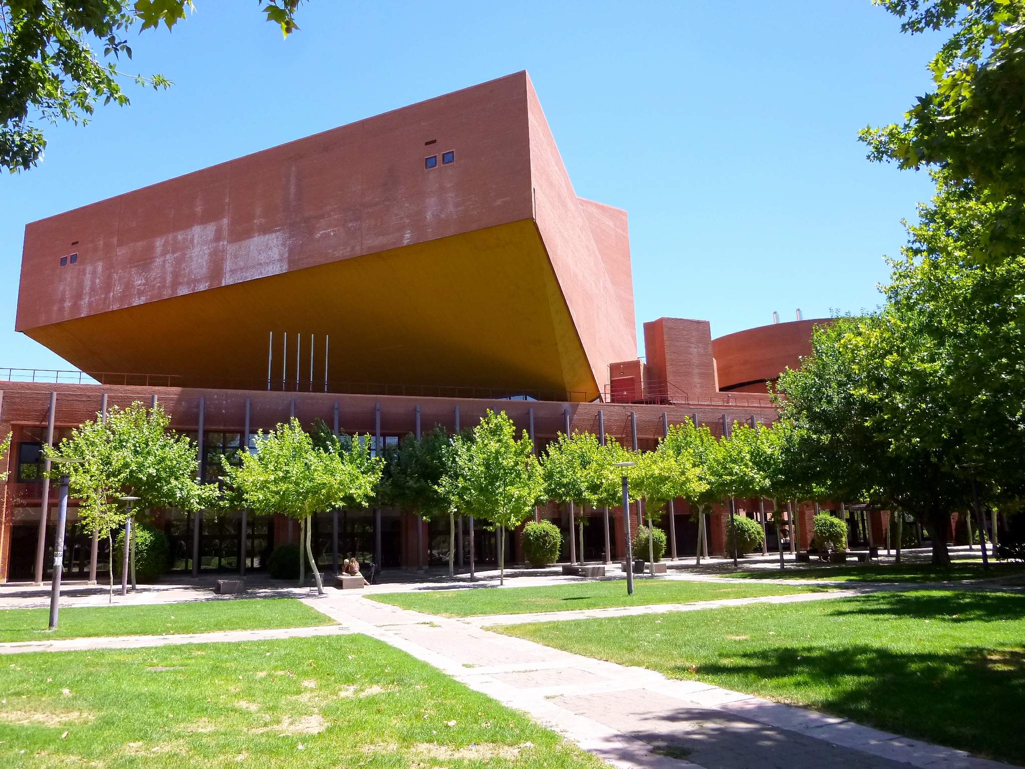 Universidad Carlos III, campus de Leganés / Wikimedia