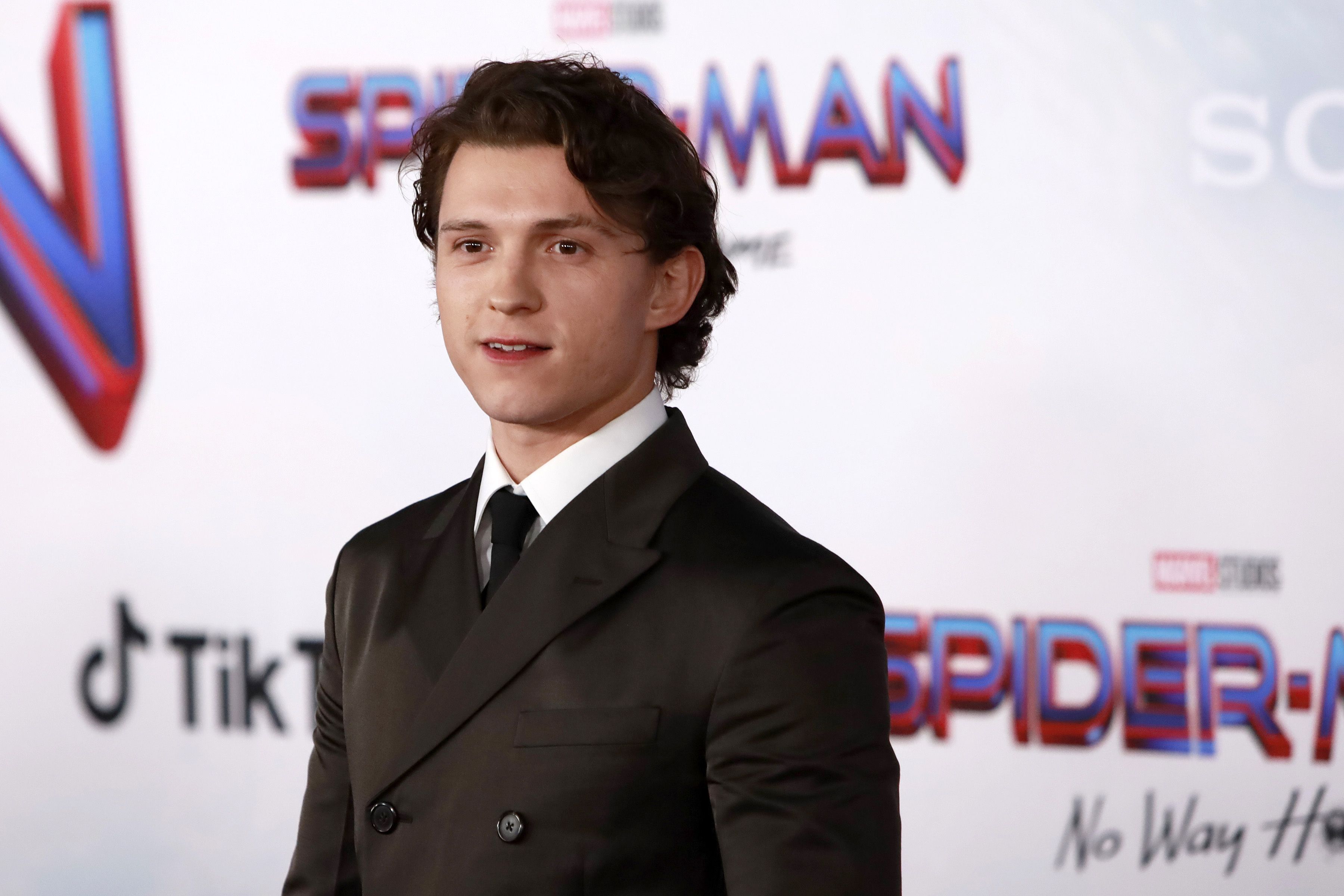 Tom Holland EP (1)