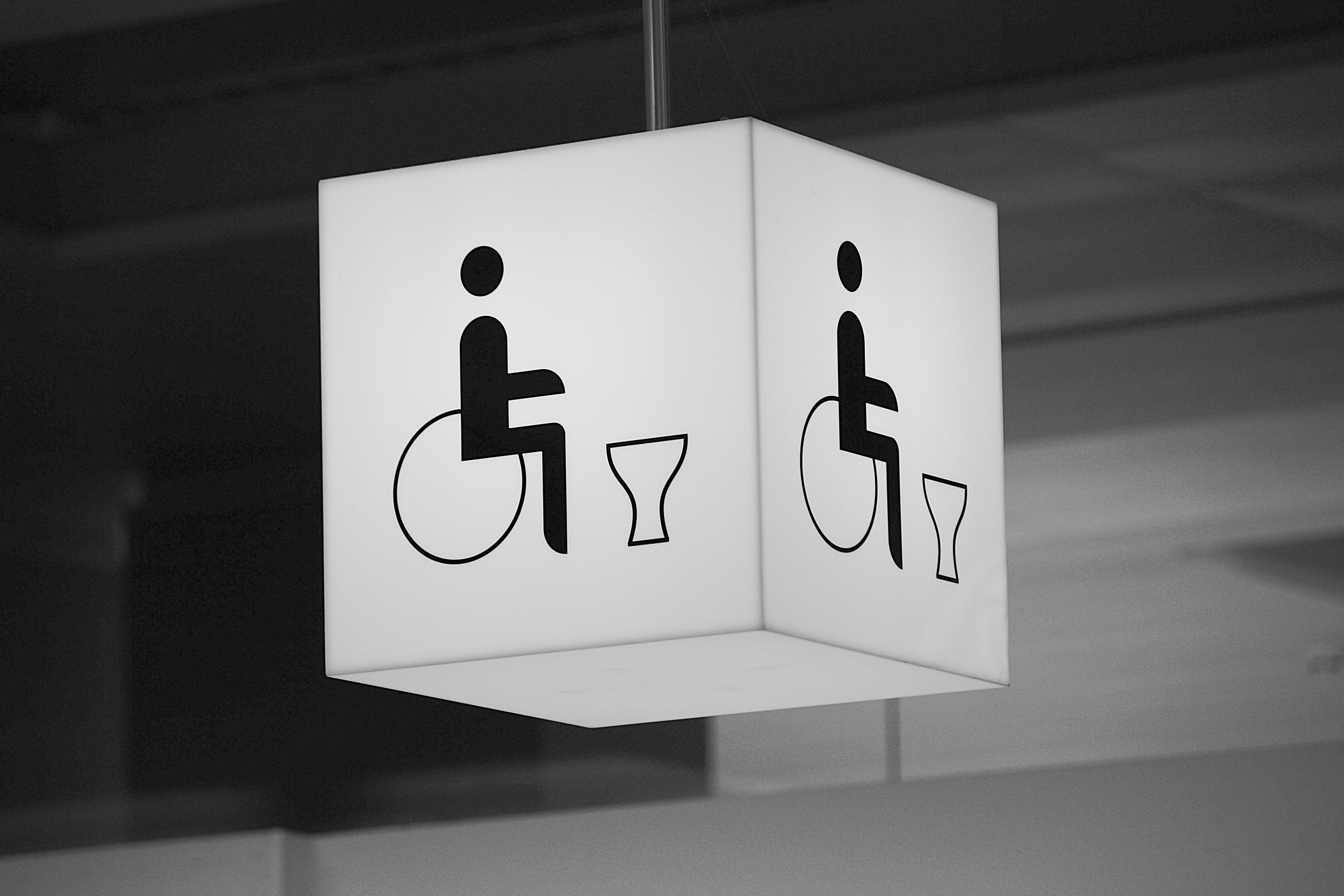 Baño discapacitados / Pxfuel