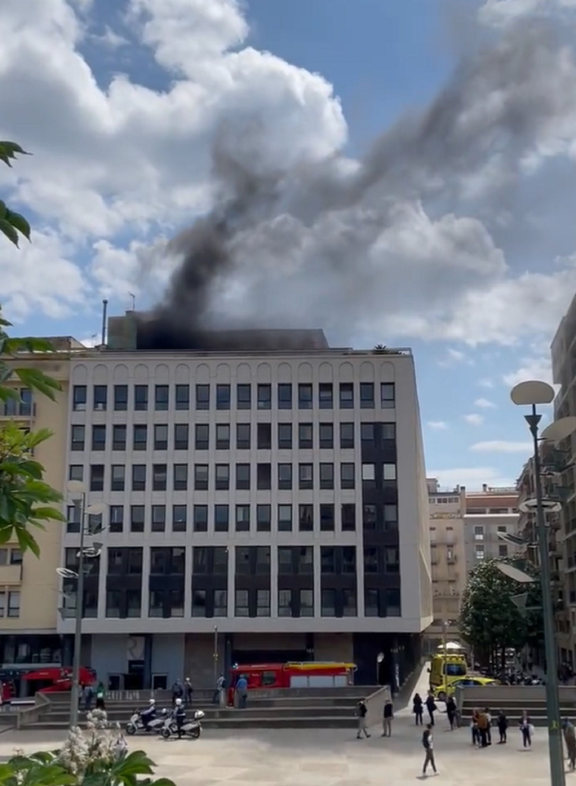 Incendio Girona / Twitter Adriadiazsarola