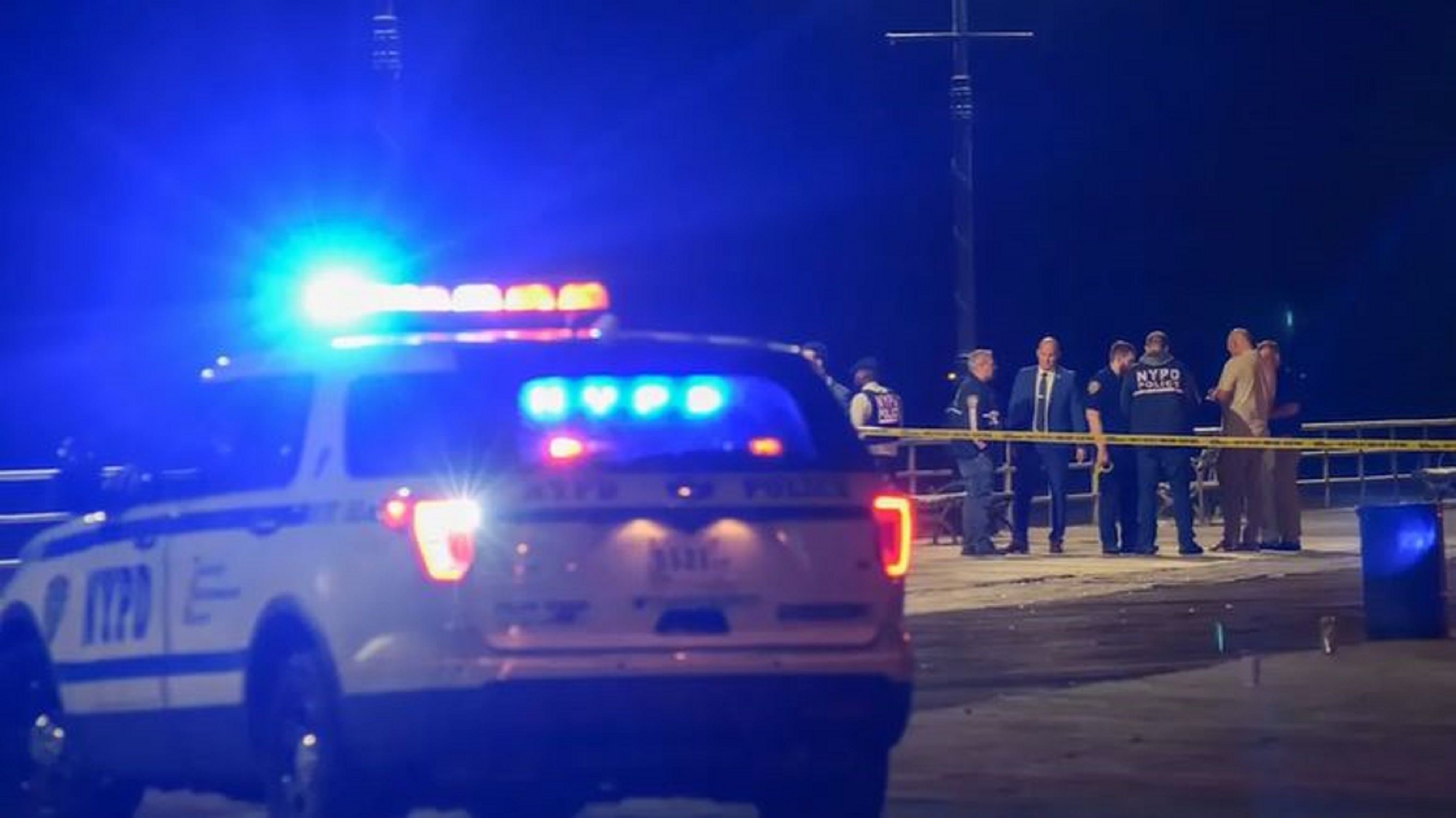 policia tiroteig coney island passeis maritim cinc ferits