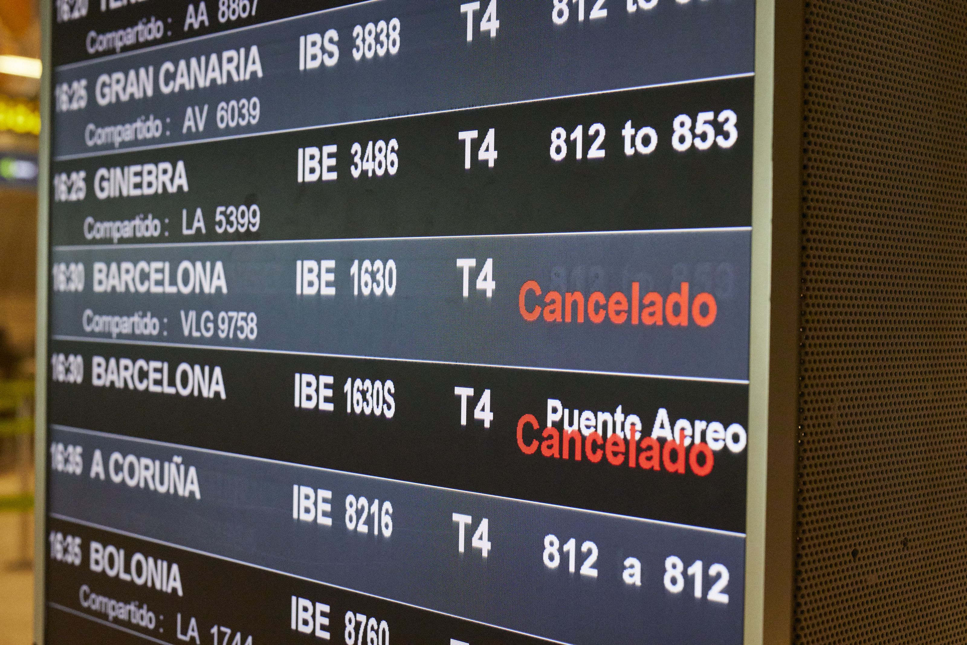 Vuelos Cancelados Aerolínea Estafa Avión Derechos Pasajeros Jesús Hellín / Europa Press