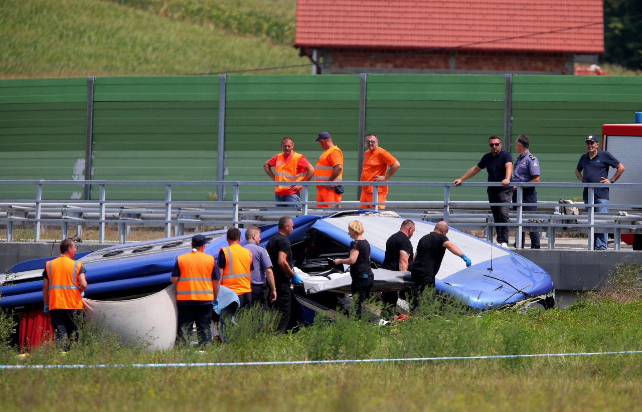 croacia accident autobus 12 peregrins morts