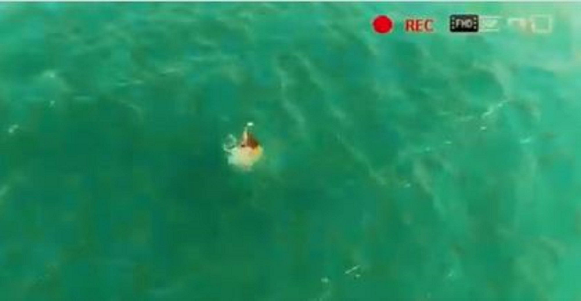 dron rescata jove 19 anys platja santa pola alacant