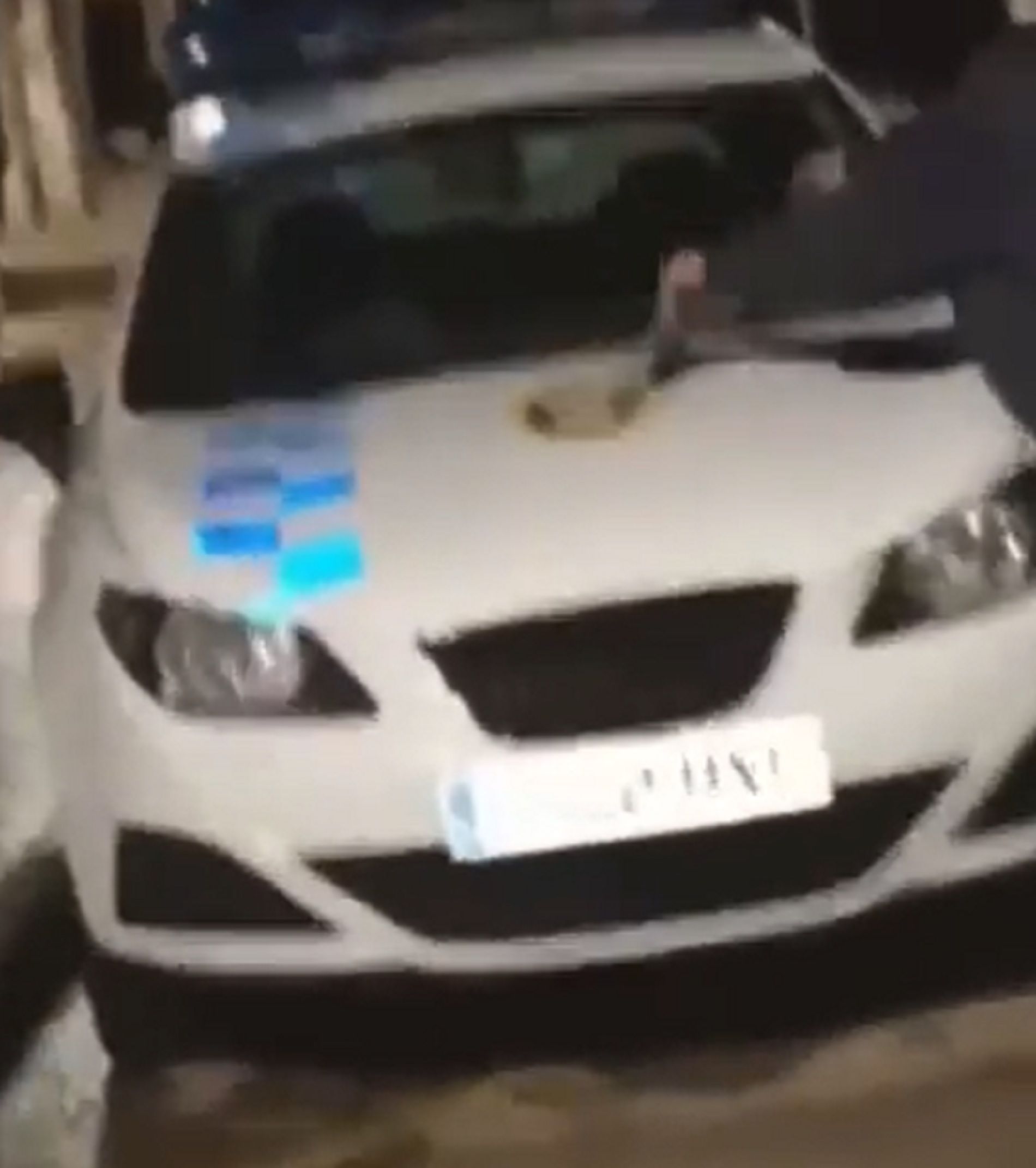Quema coche Policia Local Valls / Redes sociales