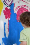 niña pintando-pxhere