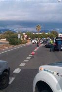 Agentes de la Guardia Civil en un registro en la vía pública