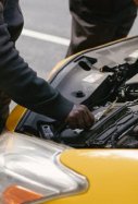 Avisa a conductoras de falsas averías para abusar de ellas / Pexels