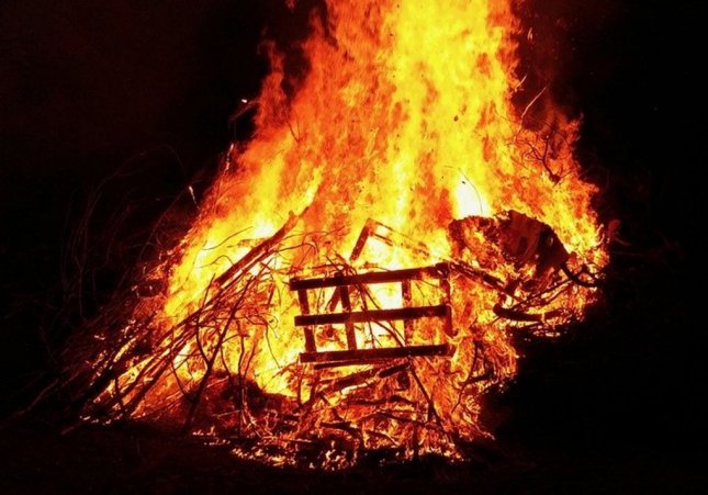 Fuego / Phere