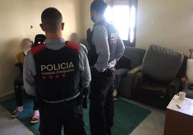 Detención Mossos Nou Barris / Mossos d'Esquadra