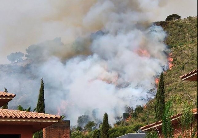 Incendio forestal en Collserola