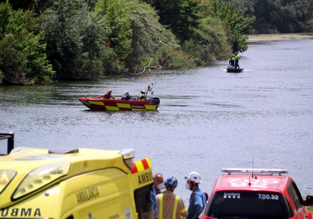 Recerca del jove desaparegut al riu Ebre a l'alçada de Miravet / ACN Recerca del jove desaparegut al riu Ebre a l'alçada de Miravet / ACN