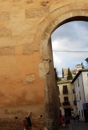 Puerta Elvira Granada  Wikimedia