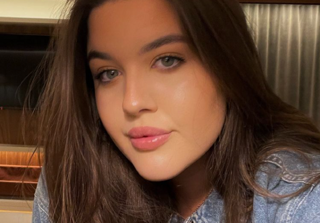Maisie Instagram