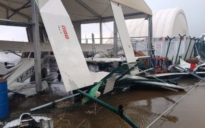Destrozos aeropuerto Lleida-Alguaire