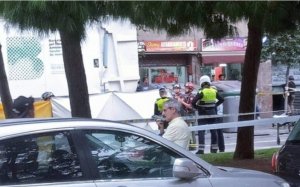 Muere mujer atropellada camión basura Barcelona / Twitter antiradarcatala