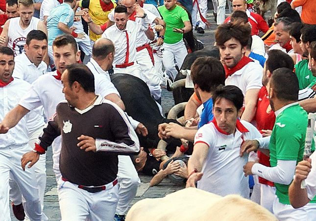 fotos cornada encierro pamplona fotos cornada encierro pamplona