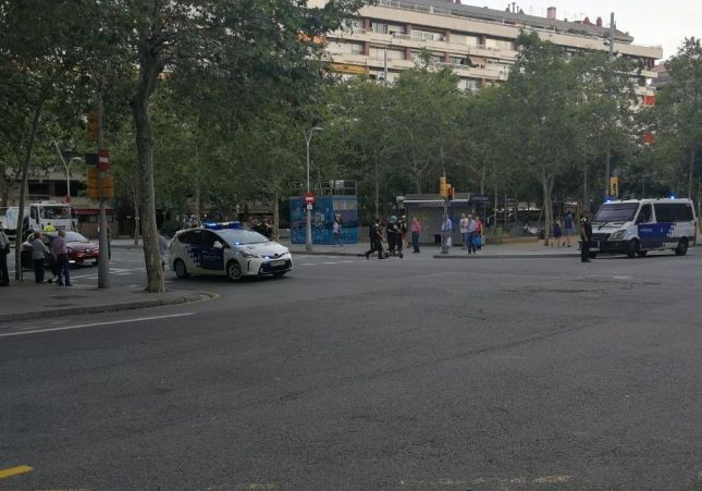 guardia urbana kamikaze eixample guardia urbana kamikaze eixample