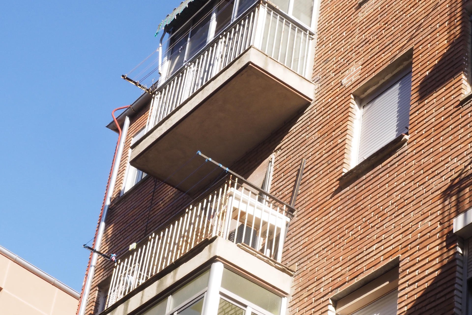 El pis on s'ha trobat el cadàver de la dona a Valladolid / EFE - R. García El pis on s'ha trobat el cadàver de la dona a Valladolid / EFE - R. García
